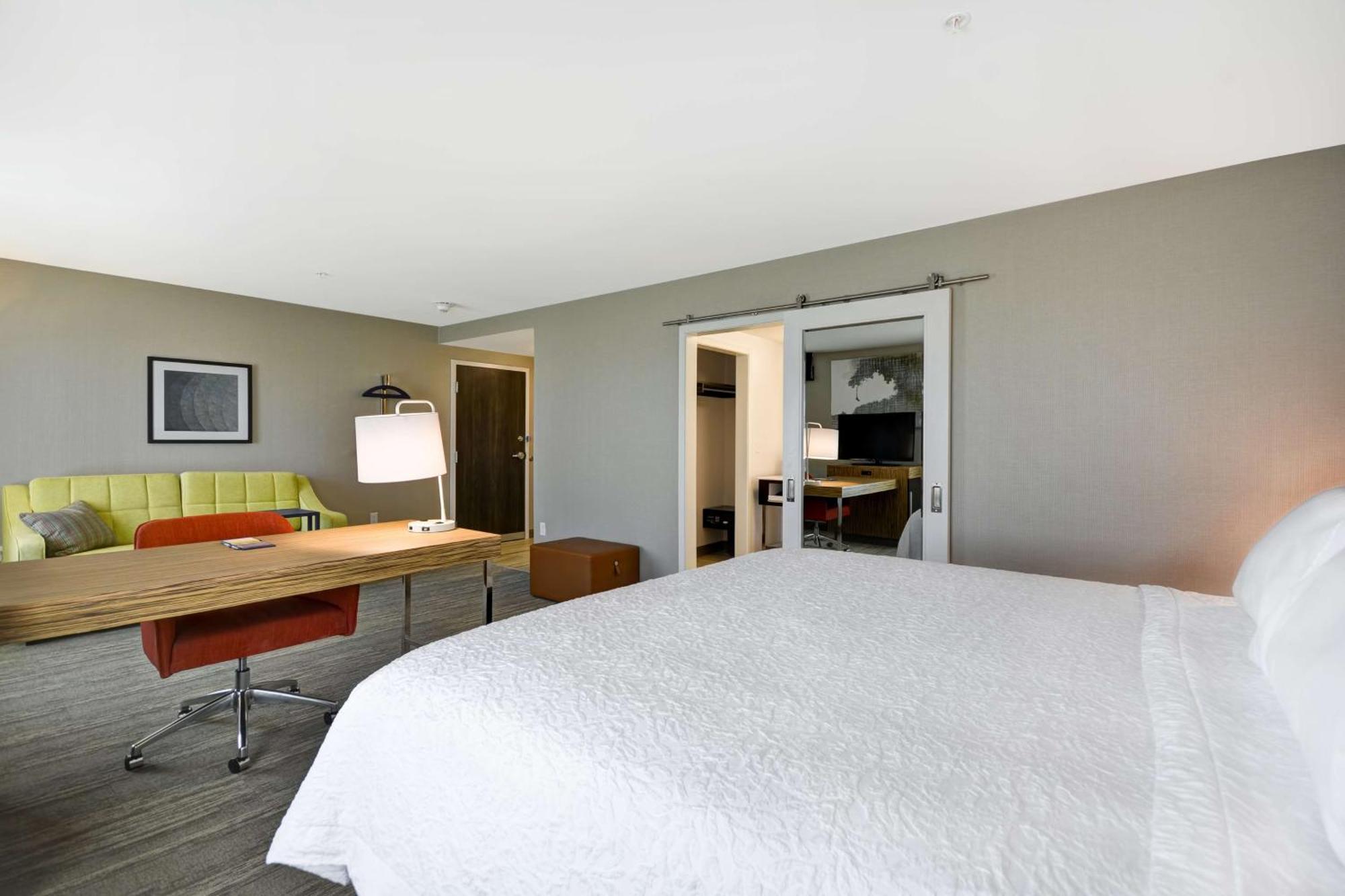 Hampton Inn & Suites Detroit/Warren Eksteriør billede