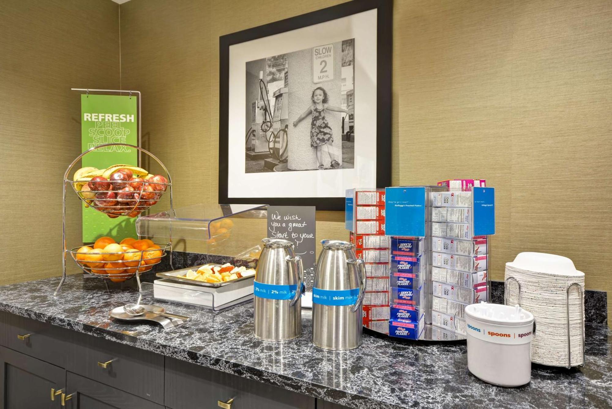 Hampton Inn & Suites Detroit/Warren Eksteriør billede